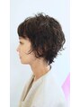 エディ(HEDI) 似合わせパーマが好きです。クセ毛風も強めパーマも出来ます。