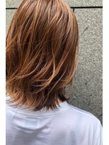 モルニ(MORNI)&nbsp;ハニーブラウン_マロンベージュ Aラインボブ かきあげ