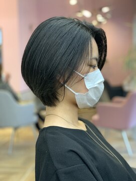 カーサ バイ ハミュウ たまプラーザ(CASA by Humium) 20代30代大人可愛いミントアッシュハンサムショート