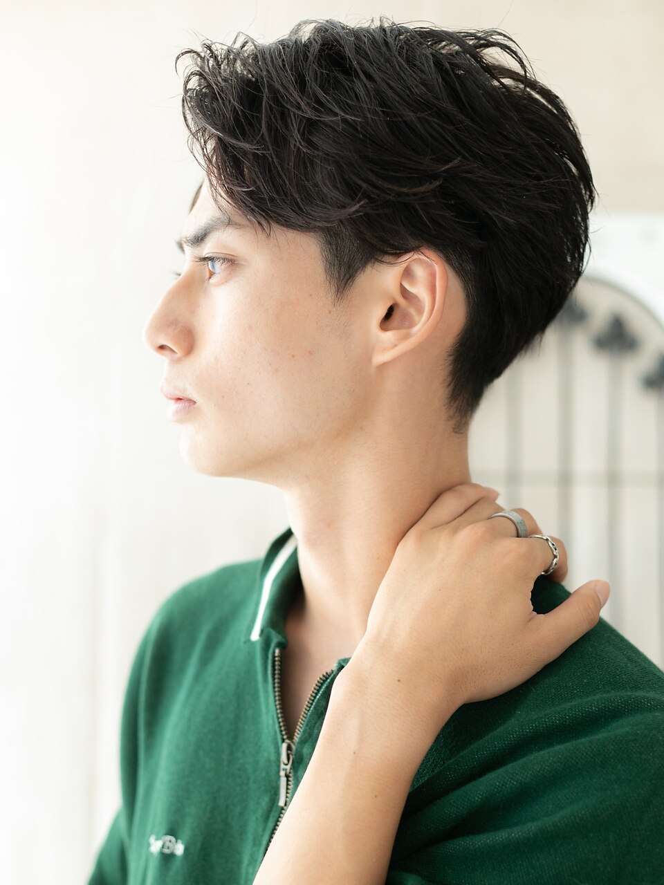 ツーブロック刈り上げ七三ビジネスマッシュヘアe札幌月寒!：L178317398