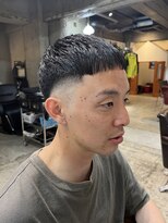 ヘアーラボ ハチ(HAIR LABO HACHI)&nbsp;クロップ　フェード　バーバースタイル　クセ毛