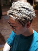 メンズハイトーンスパイキーショート