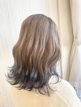 ビスイル 秋葉原店(Vis ill) ミルクティーアッシュハイトーン透明感グレージュ極細ハイライト