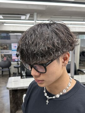 ニコ トウキョウ ロジック(nico TOKYO Logic) 波巻きパーマ/ツイスパ/マッシュ/メンズカット