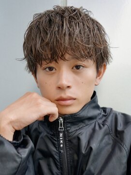 ウェイビーエフティフィフス 横浜西口(WAVEY ft.fifth) 横浜シャドウパーマ緩めスパイラルパーマッシュツイスパ