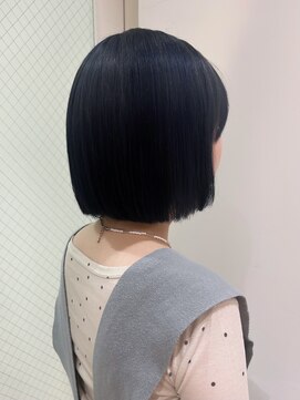 バイオレット ナゴヤ(Violet Nagoya) ぱっつんボブ ブルーブラック IC-70