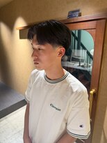 ウォルト(walt)&nbsp;短めセンターパートフェード