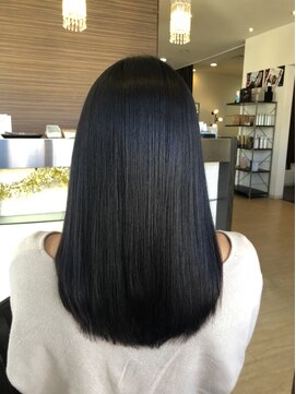 ブルーフィン シセロ(Blue Fin cicero) 20代30代暗髪黒髪/夏ヘアー/透明感/美シルエット/ツヤ髪ロング