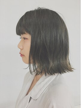 クオリス 上板橋店(QUALIS) 外ハネボブ☆アッシュグレージュ/くびれボブ/切りっぱなし
