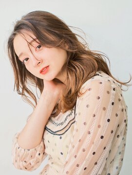 ベルム(Belme) ほつれニュアンスウェーブペールベージュ