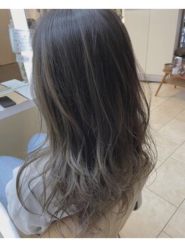 リプルバイメグ(Ripple by mEg) プリンにならないデザインカラー！