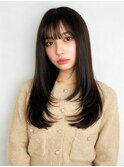 ダークストレート×透け前髪のレイヤーロング