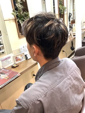 コアフィールフィス(COIFFURE fils) 【見附 今町】メンズ似合わせハイライト