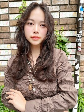 ダークブラウン/セミロングレイヤー