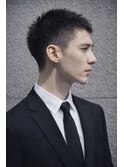 《スーツ仕事でもカッコいい》/シャドウパーマ/ベリーショート