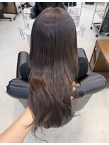シュウ(shu) ラベンダーグレージュ