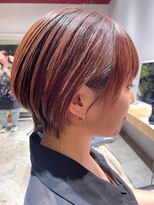 ナチュラル ヘアーデザイニング(Natural hair designing)&nbsp;やわらかブラウンカラーで魅せる大人のくびれショートボブヘア