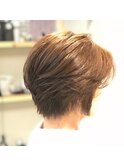 ショートボブ