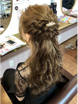 ロープ編みハーフアップ L エス ヘア ヒーリング S Hair Healing のヘアカタログ ホットペッパービューティー
