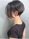 【morio】アバンギャルドなレディース刈り上げ前下がりショート