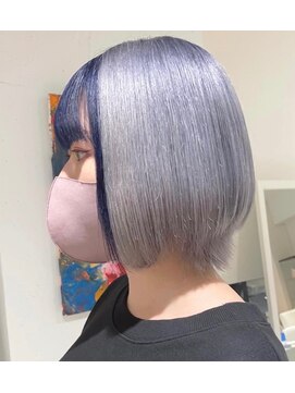 ターン ヘアー(TAAN HAIR) ホワイトシルバー × インナーネイビー