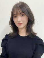 アリュウル 表参道 青山(Allure) 上品可愛いくびれヘア 流れる顔まわりカット グレージュカラー