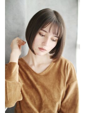 ディーアールラズリー(DR LAZULI) 重めラインのカジュアルモードボブ