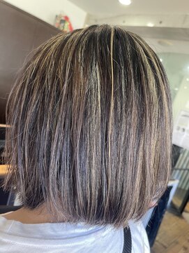 ニーゼロゼロナナ(2007) ハイライトカラー