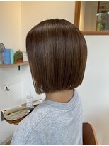 コク(koku) 艶カラー×切りっぱなしボブ