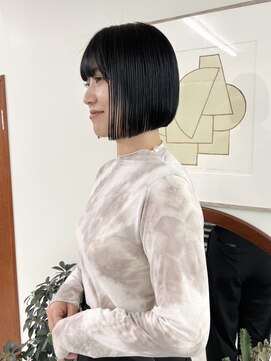 ウィットサークル(wit circle) 前下がりボブ