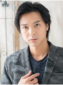 黒髪かき上げイケオジメンズショートX南越谷