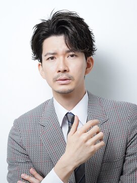 アルファ 新宿(alpha) サーフカール/ 刈り上げセンターパート/ブルーブラック[新宿駅]