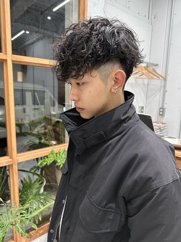 サティ(sati)の写真/《Trend×マンツーマン》メンズからも高支持◎韓国カット×オーダーメイドパーマで新しい自分に出会える！