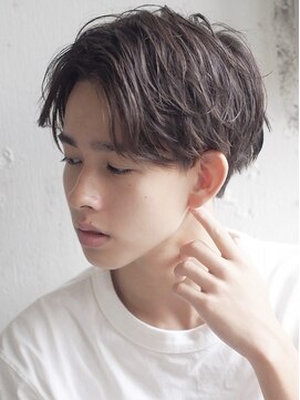 レノラ 本町(LENORA) スパイキーショートブルーブラックフェザーパーマサーフカール