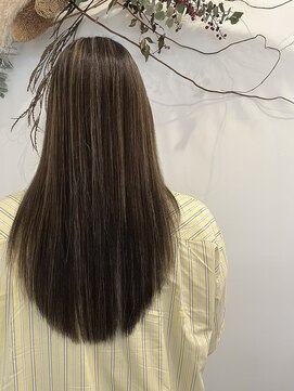 ヘアースタジオ ゼン カロン(Hair studio Zen kalon) レイヤースタイル