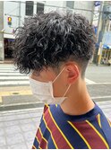スパイラルパーマツイストパーマアップバング短髪メッシュ