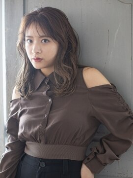 シェルク バイ シャッセ(cerc by SASE) レイヤーカット