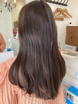 アミュレ(Amule) 艶髪ブラウンベージュローレイヤーモテ髪韓国風巻き梅ヶ丘