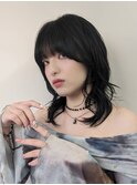 暗髪ザクザクレイヤーハッシュカットくびれミディアムレイヤー