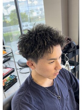 オーラ(AuRa) スパイキーショート、ハイライト