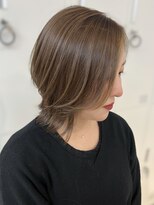リアンバイアリュール(Lian by Allure)&nbsp;レイヤーカットハッシュカットミディアムレイヤーショートボブ