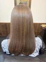 ピヴァーン(Pivoine) セミロング 顔回りレイヤー
