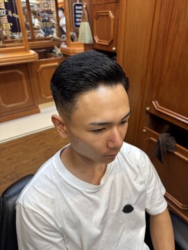 ミリオンバックス 神田店(Million Bucks) 漢らしく七三スキンフェード【men's/神田/barber】