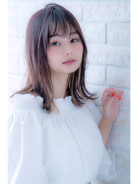 エルデ ナインズ ヘアー スタンド 川口店(elde 9's HAIR STAND) イメチェンフォギーベージュ耳かけ毛先パーマ厚めバング