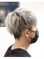 ウィスカーヘアー(whisker hair)&nbsp;ホワイトカラーマッシュショート