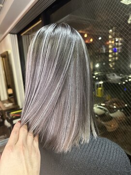 テテ(TETE) バレイヤージュ　ハイライト　心斎橋×長堀橋