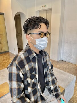 ヘアーアイスカルテット(HAIR ICI QUARTET) 20代30代40代メンズツーブロック刈り上げビジカジオシャレ感