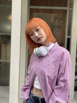 ラウブロッサム 大宮西口店(Lau Blossom) オレンジカラー　顔まわりレイヤー　切りっぱなしウルフ