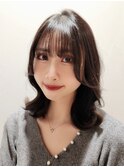 大人可愛いミディアムヘア