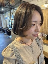 トロニー(TLONY)&nbsp;レイヤーボブ　オリーブベージュ　stylist/miaki